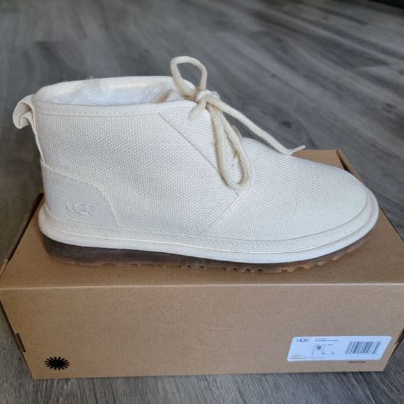 UGG Neumel Natural Boot - Picture 3 of 8